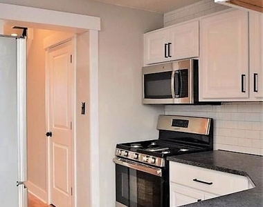 119 W Salaignac Street - Photo Thumbnail 3