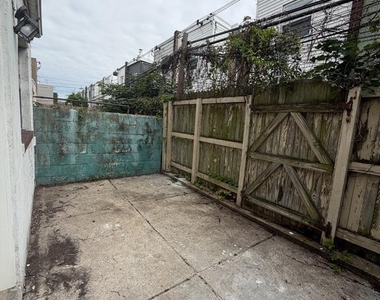 1527 S 29th Street - Photo Thumbnail 17