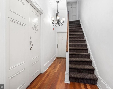 1704 Wallace Street - Photo Thumbnail 5