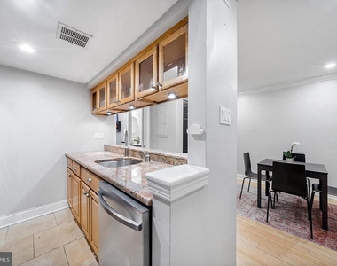 1704 Wallace Street - Photo Thumbnail 17