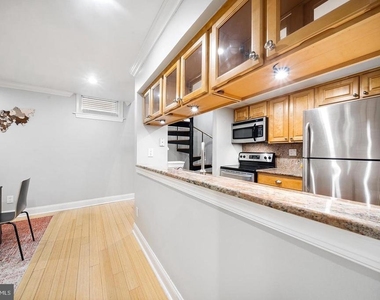 1704 Wallace Street - Photo Thumbnail 16