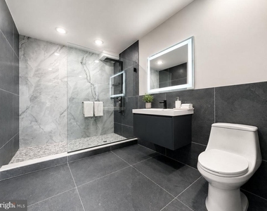 1810 E Venango Street - Photo Thumbnail 5