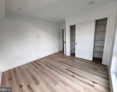 215 N 9th Street - Photo Thumbnail 14