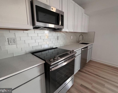 215 N 9th Street - Photo Thumbnail 7