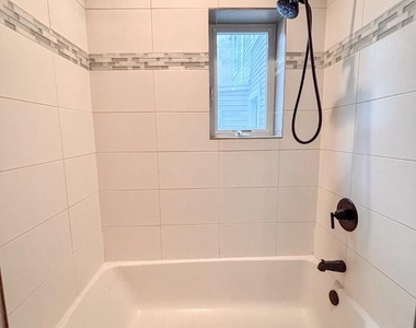 805 Cameron Street - Photo Thumbnail 14