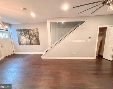 805 Cameron Street - Photo Thumbnail 1