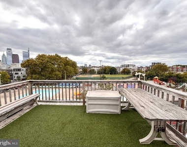 805 Cameron Street - Photo Thumbnail 6