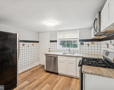 1825 E Harold Street - Photo Thumbnail 11