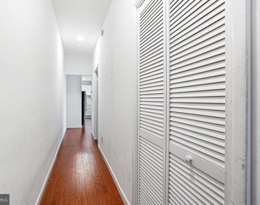 1917 Spring Garden Street - Photo Thumbnail 12