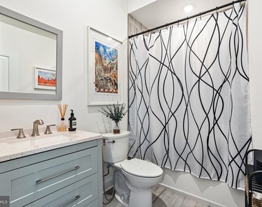 1432 N Franklin Street - Photo Thumbnail 9