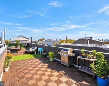 1432 N Franklin Street - Photo Thumbnail 10