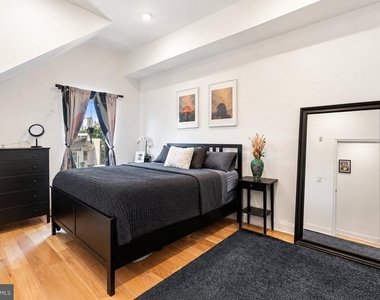 1432 N Franklin Street - Photo Thumbnail 5