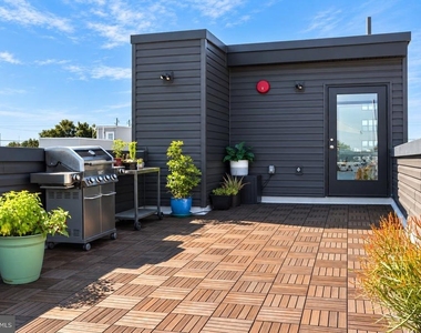 1432 N Franklin Street - Photo Thumbnail 11