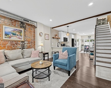 1842 Wilder Street - Photo Thumbnail 2
