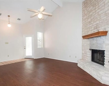 6501 Brush Country Rd - Photo Thumbnail 3