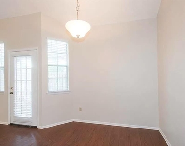 6501 Brush Country Rd - Photo Thumbnail 7
