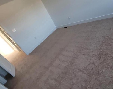 121 Higher Rock Ct - Photo Thumbnail 32