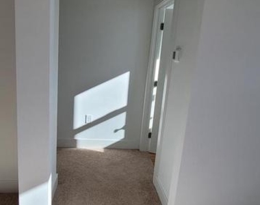 121 Higher Rock Ct - Photo Thumbnail 25