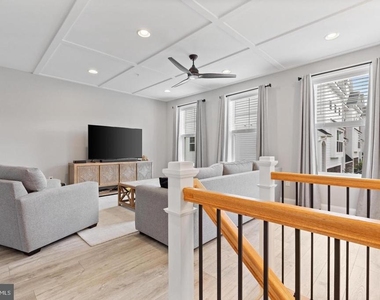 4113 Addison Court - Photo Thumbnail 3