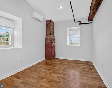 200 W Marshall Street - Photo Thumbnail 2