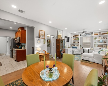 3403 King St - Photo Thumbnail 10