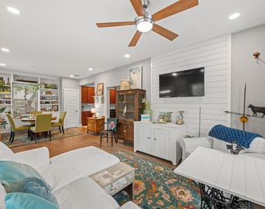 3403 King St - Photo Thumbnail 6