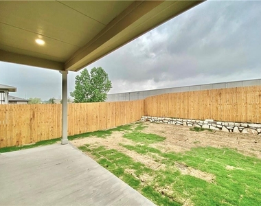 13816 Lubeck Dr - Photo Thumbnail 37