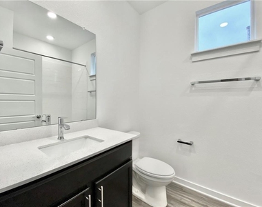 13816 Lubeck Dr - Photo Thumbnail 28