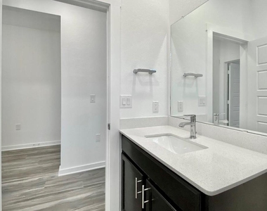 13816 Lubeck Dr - Photo Thumbnail 29