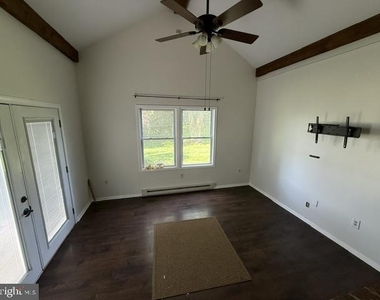 1605 Lime Valley Road - Photo Thumbnail 5