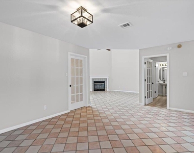 8800 Mariscal Canyon Dr - Photo Thumbnail 6