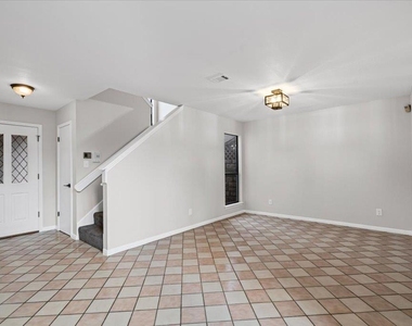 8800 Mariscal Canyon Dr - Photo Thumbnail 5