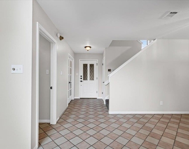 8800 Mariscal Canyon Dr - Photo Thumbnail 4