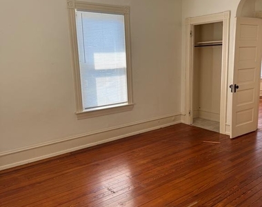 30 Cottage Avenue - Photo Thumbnail 5