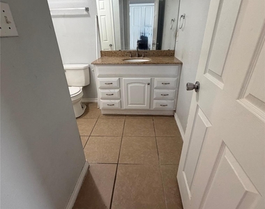 100 Uhland Rd - Photo Thumbnail 16
