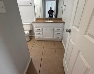 100 Uhland Rd - Photo Thumbnail 15