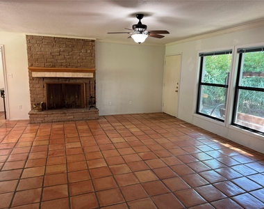 47 Presidio Rd - Photo Thumbnail 4