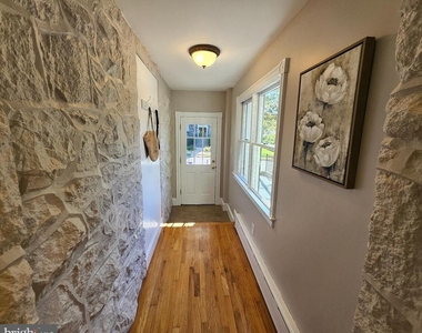 249 Highland Avenue - Photo Thumbnail 1