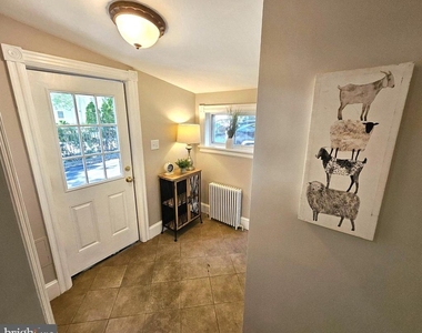 249 Highland Avenue - Photo Thumbnail 18