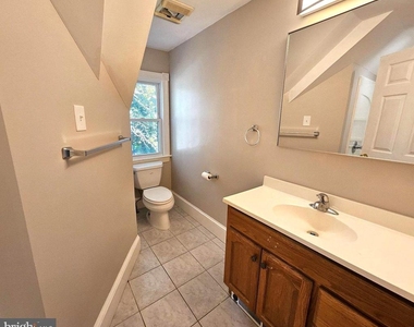 249 Highland Avenue - Photo Thumbnail 31