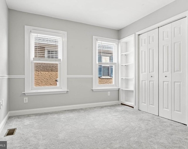 822 Penn Street - Photo Thumbnail 17