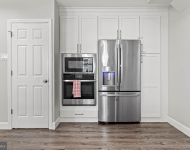 822 Penn Street - Photo Thumbnail 9
