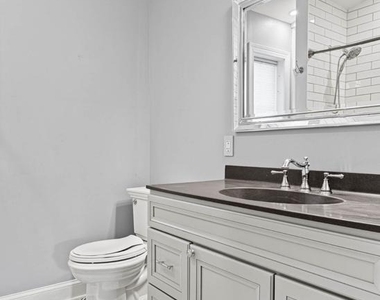 822 Penn Street - Photo Thumbnail 15