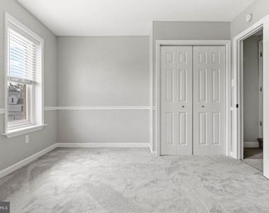 822 Penn Street - Photo Thumbnail 19