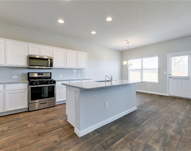 14119 Macquarie Dr - Photo Thumbnail 4
