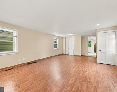 225 Brook Street - Photo Thumbnail 1