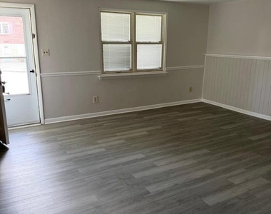 1404 Powell Road - Photo Thumbnail 2