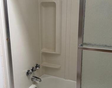 1404 Powell Road - Photo Thumbnail 15