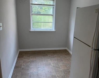1404 Powell Road - Photo Thumbnail 7