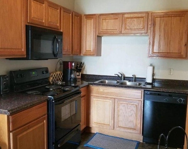 1823 N 2nd Street - Photo Thumbnail 2